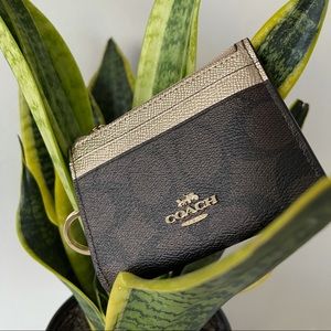 COPY - Coach Id and card holder